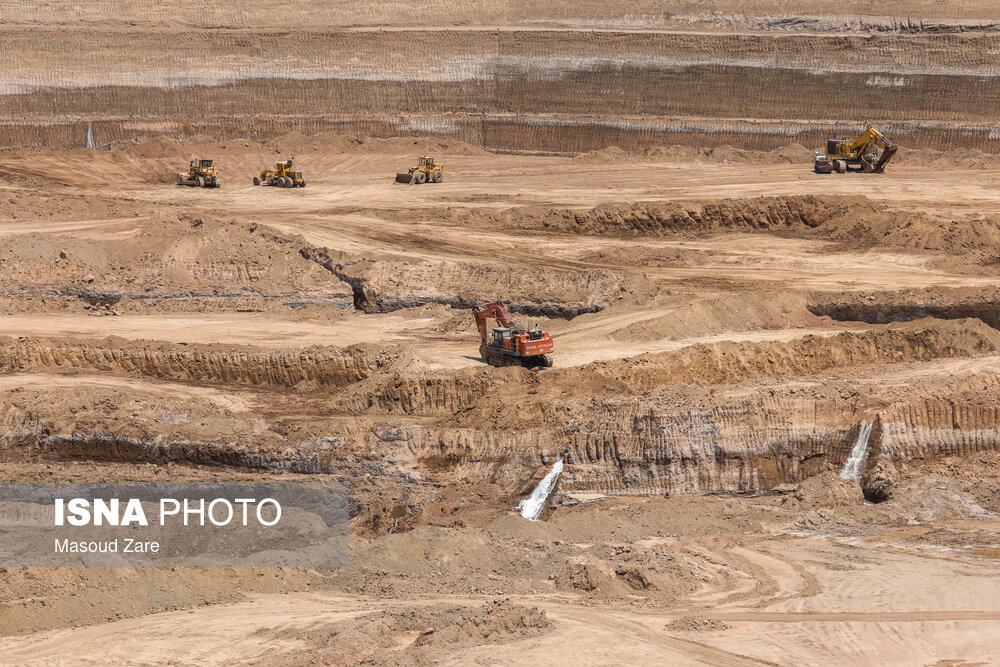 اجرای ۱۰۲ پروژه زمین‌شناسی در استان یزد با هدف شناسایی پتانسیل‌های معدنی