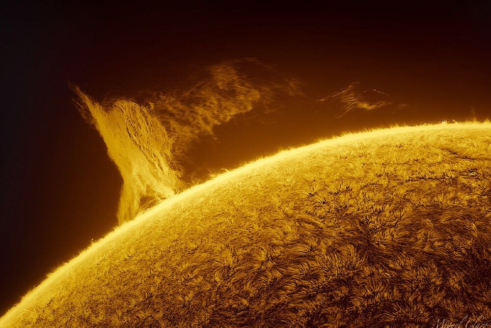 یک تایم‌لپس خیره‌کننده از رقص پلاسما بر فراز خورشید