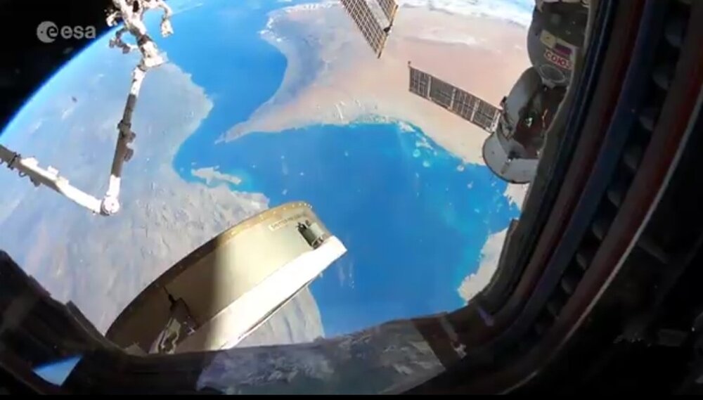خلیج فارس زینت بخش اتاقک شیشه‌ای ایستگاه فضایی بین‌المللی